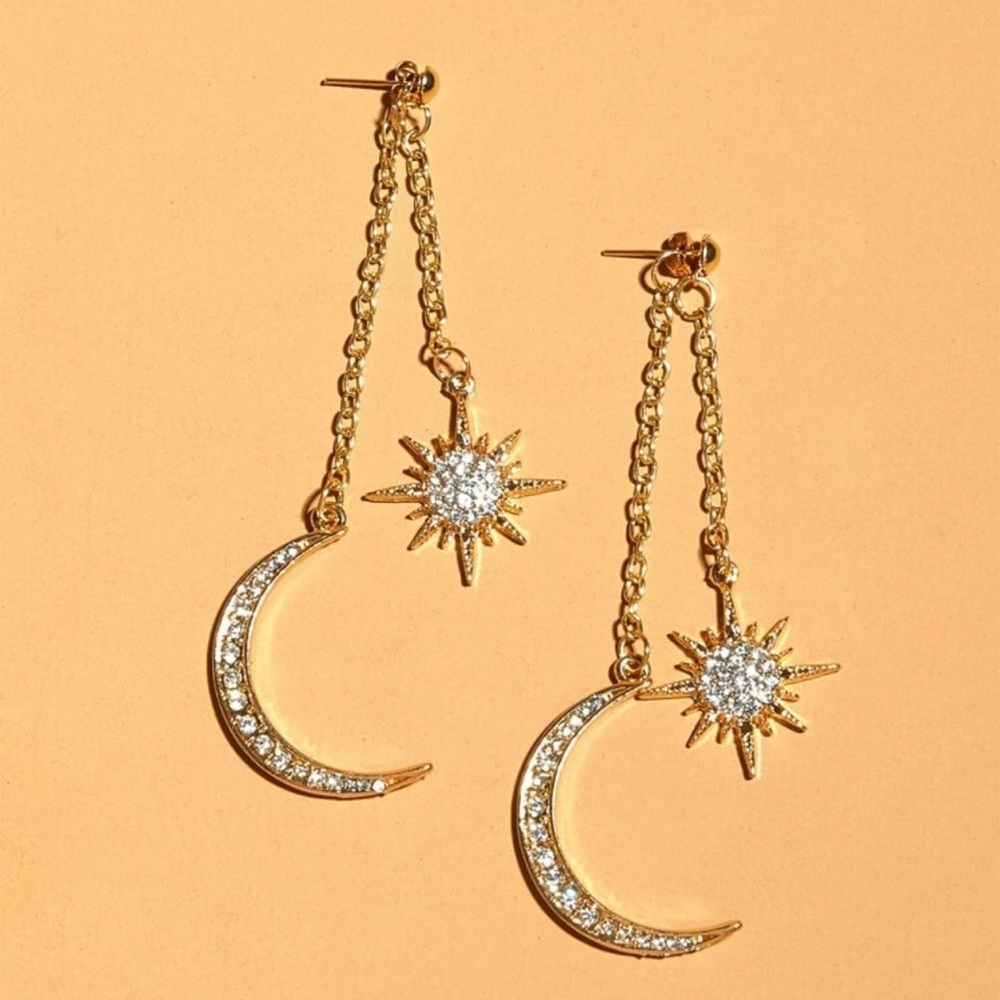 🌙 🌟 Lovely Boho crescent moon and star burst tassel earrings gold or silver - Picture 9 of 11
